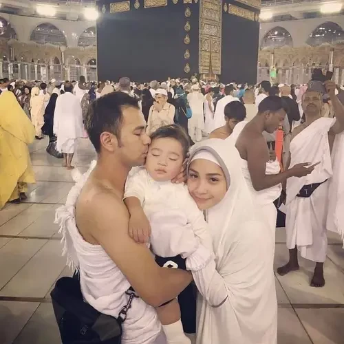Terungkap! Alasan Raffi Ahmad Ajak Karyawannya Naik Haji Bareng