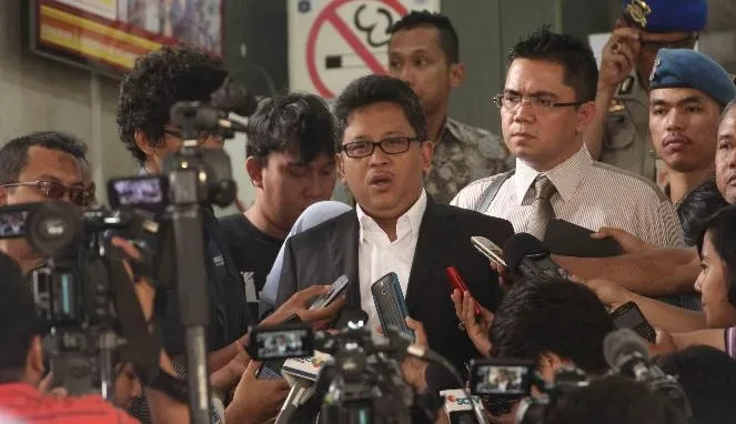 KPK Geledah Istana Partai, Hasto Dipanggil Terkait Skandal Besar