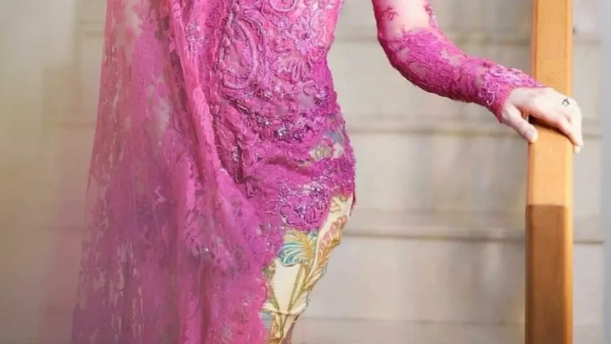 Kebaya untuk Si Pinggul Besar: Model-Model yang Bikin Kamu Tampil Proporsional! (Ilustrasi)