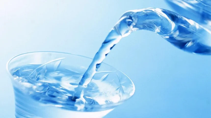 Cara Efisien Mengelola Bisnis Air Minum yang Menguntungkan!!