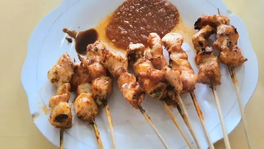 Resep Masakan dari Daging Sapi dan Kambing Idul Adha: Sate Plecing Paling Unik Menggugah Selera