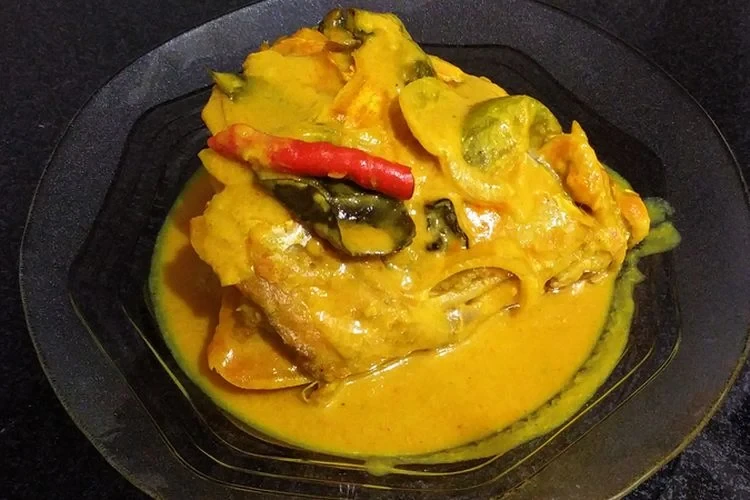 Tips Bikin Gulai Kepala Kakap yang Lezat dan Gak Amis Ala Dapur Minang!! (Ilustrasi)