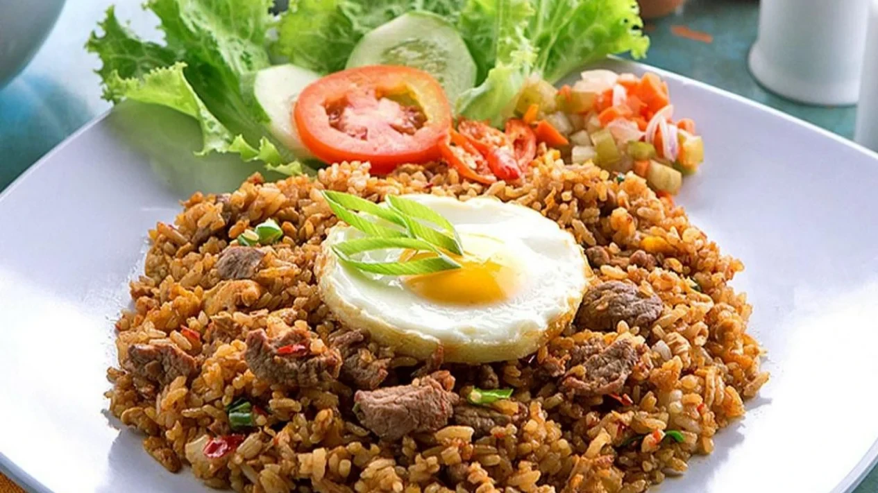 Nasi Goreng: Sarapan Favorit yang Praktis dan Mudah Dibuat (Ilustrasi)
