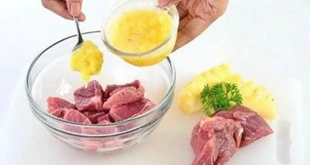 Meningkatkan Kualitas Rendang: Ini 5 Manfaat Menggunakan Buah Nanas dalam Memasak