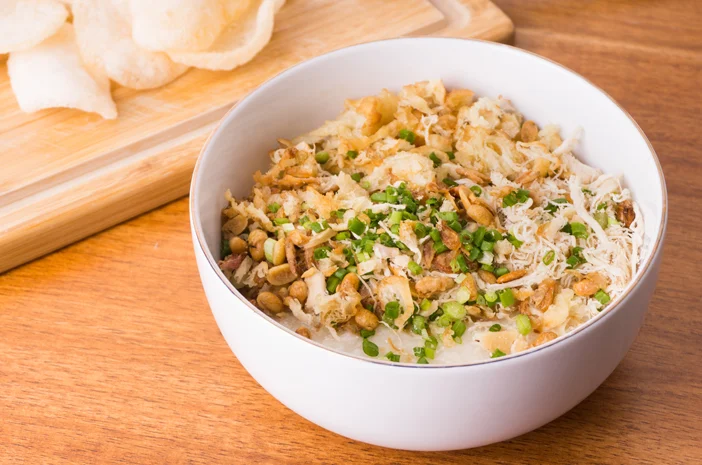 Bubur Ayam: Sarapan Favorit Kaya Rasa dan Gizi