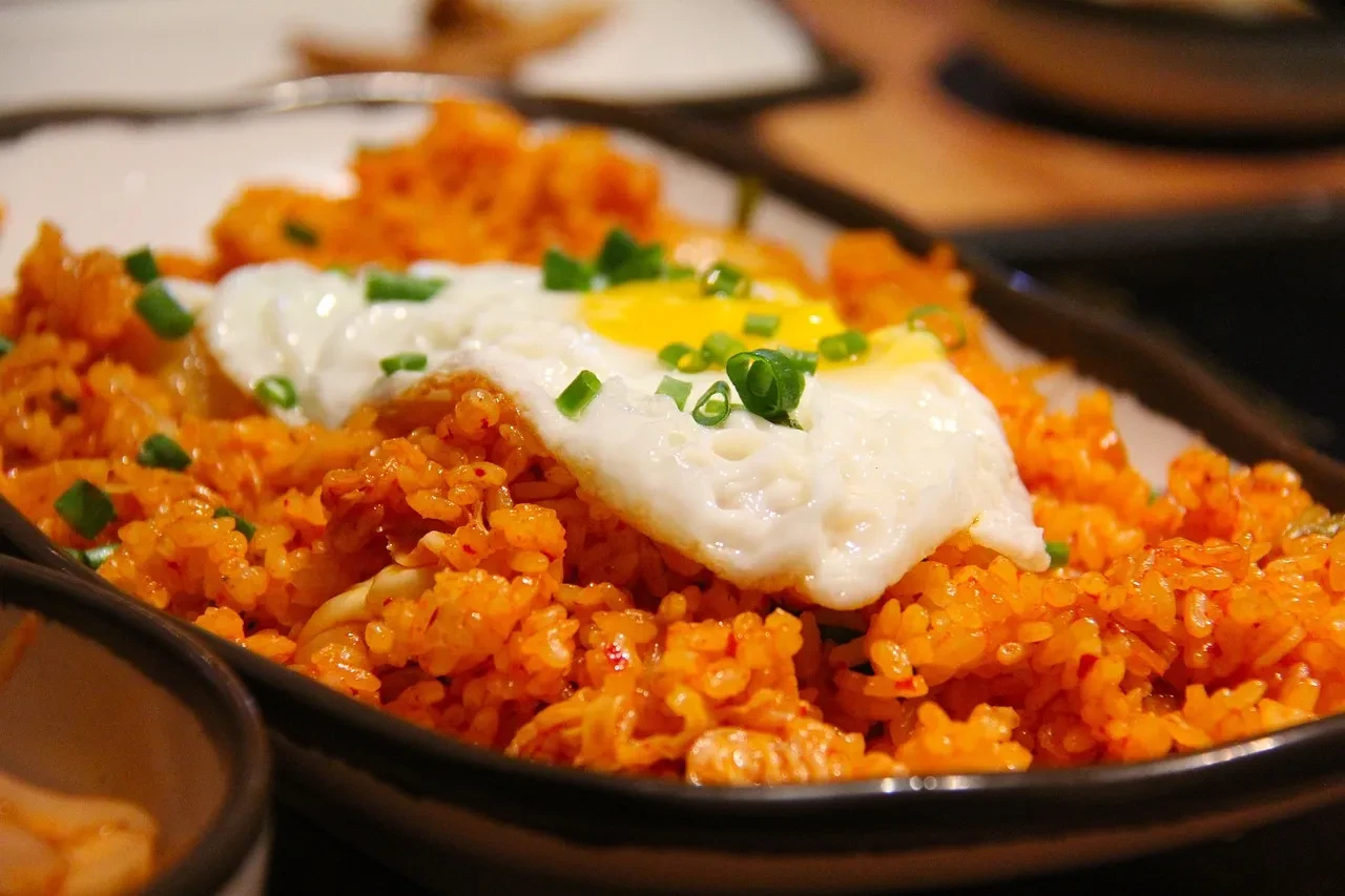 Resep Nasi Goreng Merah: Pedasnya Bikin Nagih!
