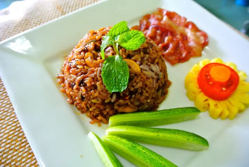 Resep Nasi Goreng ala Resto: Nikmatnya Sensasi Kulinernya!