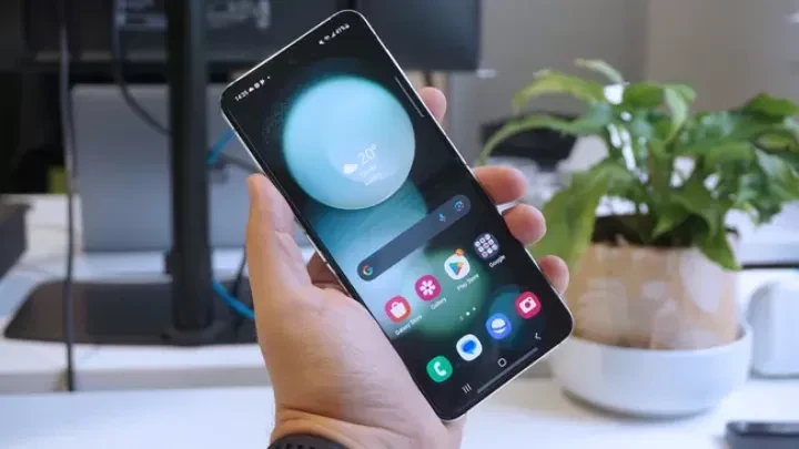 Ini Dia Bocoran Spesifikasi Lengkap Samsung Galaxy Z Flip6 yang Bakal Dirilis Juli 2024!