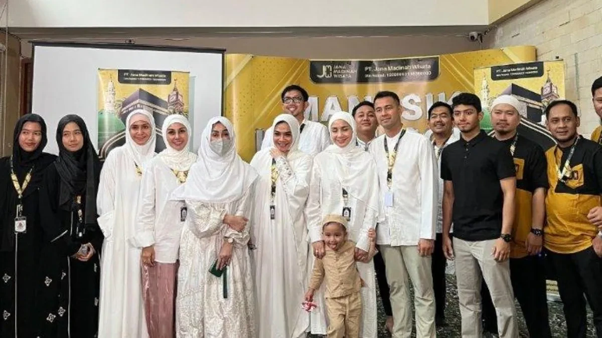 Raffi Ahmad Bawa Rombongan Haji: Keluarga dan Karyawan Ikut, Adik Ipar Ditinggal! Ada Apa?