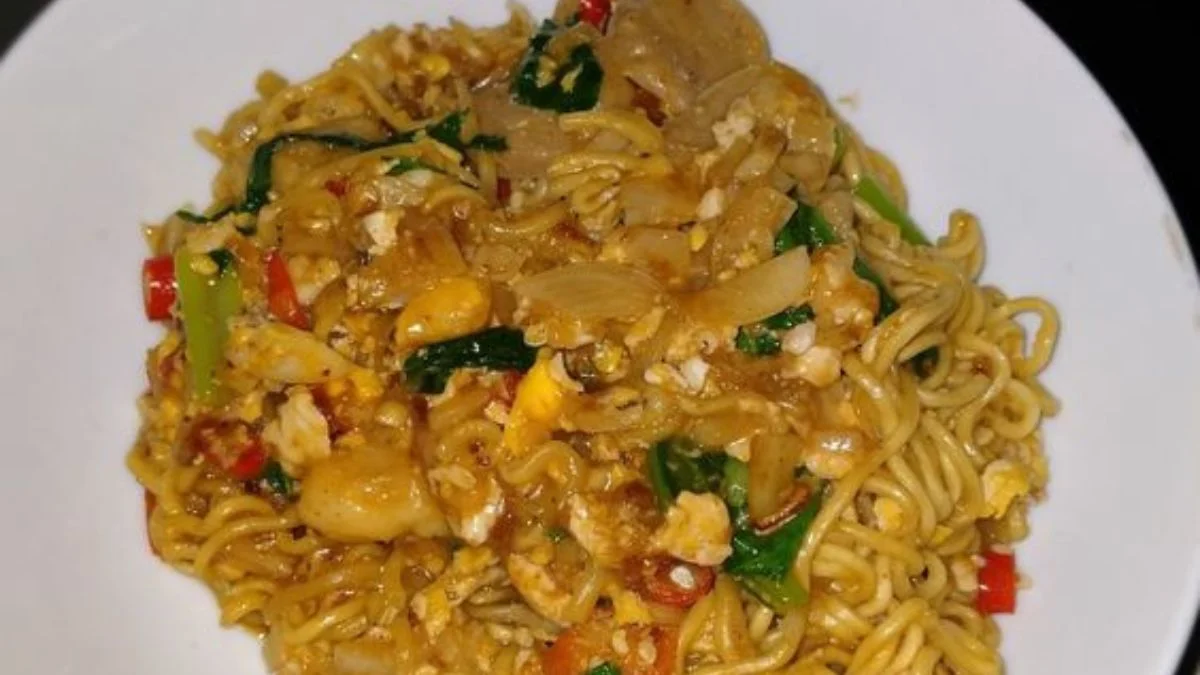 Mie Nyemek Khas Yogyakarta: Resep Gurih dengan Kuah Mengental! (Ilustrasi)