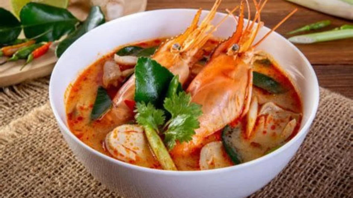 Sensasi Pedas Menggoda: Resep Tomyam Seafood untuk Hangatkan Suasana! (Ilustrasi)