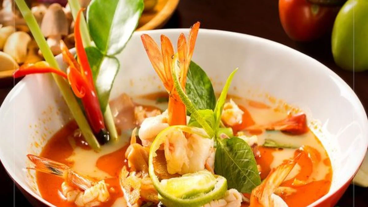 Pedas Asam: Resep Tomyam Seafood yang Bikin Nagih (Ilustrasi)