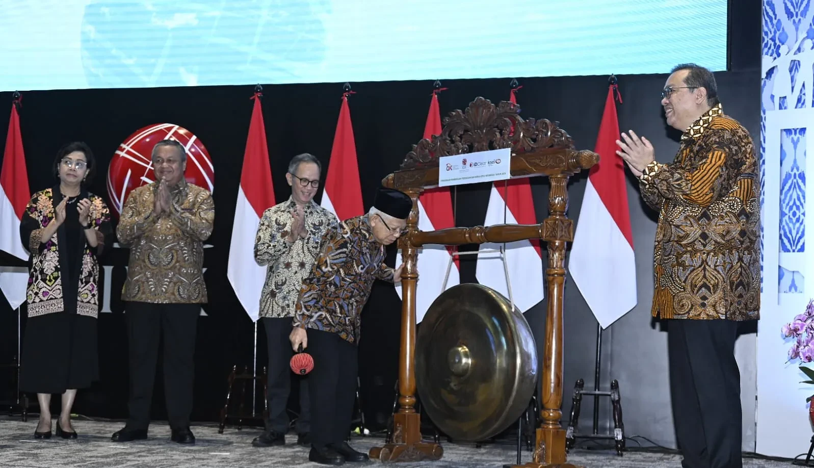 Momentum Membangkitkan Semangat Investasi dan Menumbuhkan Ekonomi Nasional