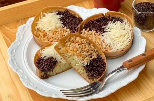 Resep Rahasia Martabak Mini Empuk, Lembut, dan Bersarang, Dijamin Bikin Nagih!