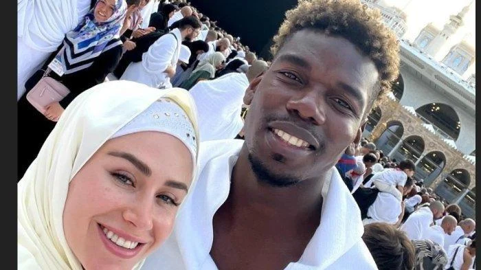Kisah Inspiratif Paul Pogba dan Istri di Tanah Suci