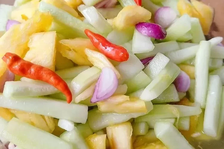 Resep Acar Timun: Kesegaran yang Melengkapi Perayaan Idul Adha