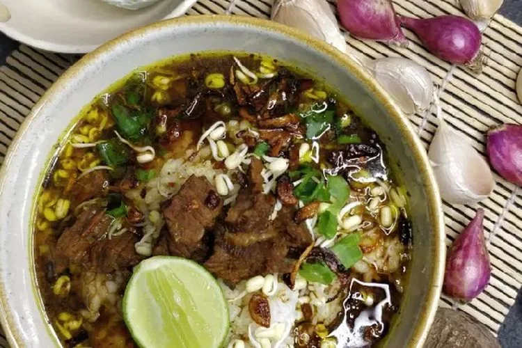 Resep Rawon Daging: Sensasi Kuah Hitam yang Menggoda Lidah! (Ilustrasi)