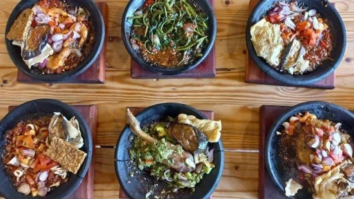 Sambal Bakar yang Menggugah Selera: Cicipi 5 Sensasi Pedas di Jakarta yang Bikin Ketagihan (Ilustrasi)