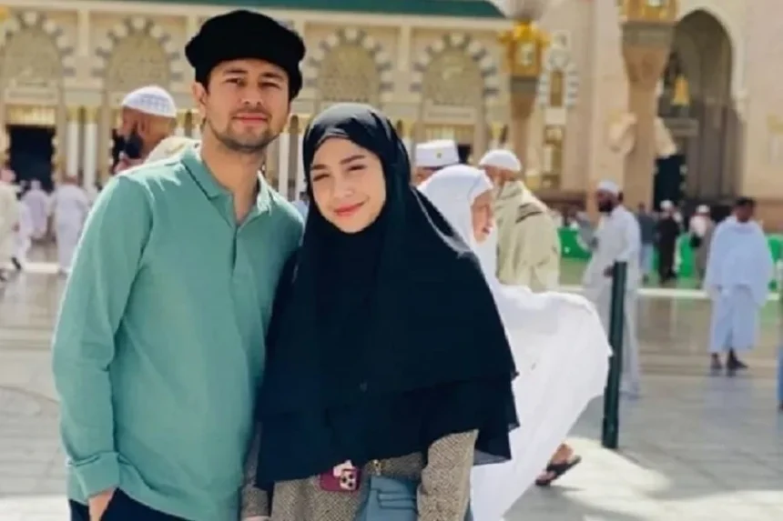 Momen Haru Raffi Ahmad dan Nagita Slavina di Tanah Suci dengan Doa dan Tangisan Bahagia