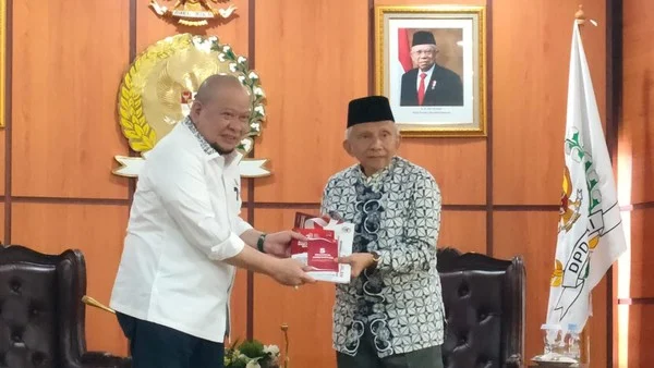 Pilpres Dekat dengan Liberalisme? La Nyalla Minta UUD 1945 Kembali ke MPR! (Ilustrasi)
