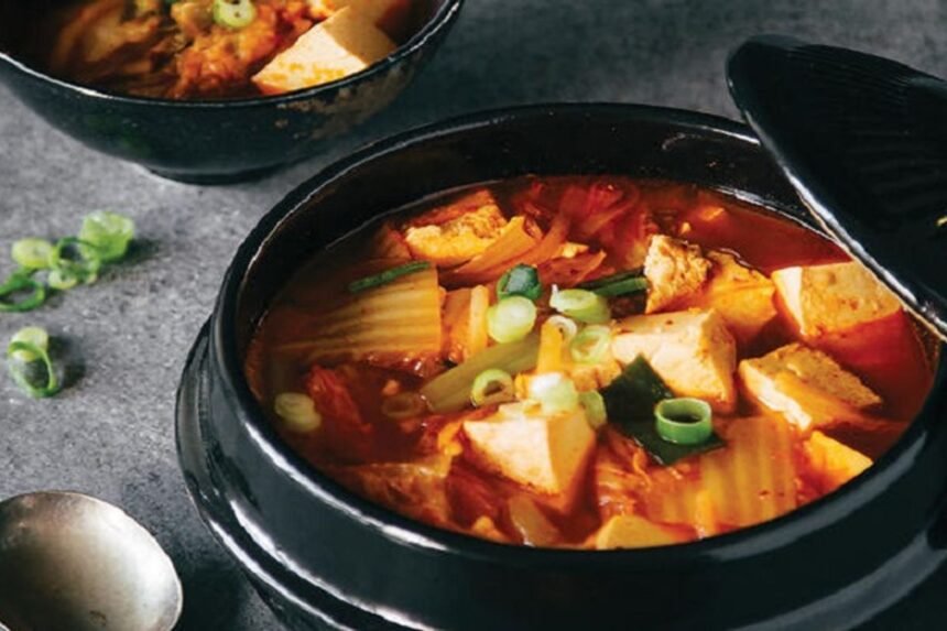 10 Variasi Kimchi Jjigae Paling Populer di Korea