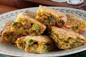 Martabak Telur Spesial: Camilan Bersama Keluarga yang Lezat dan Mengenyangkan (Ilustrasi)