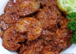 Tumis Jengkol Pedas Mantap: Menghadirkan Sensasi Rasa Unik dalam Setiap Gigitan (Ilustrasi)