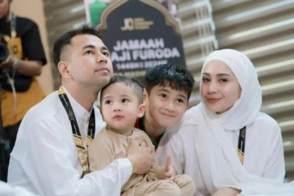 Raffi Ahmad Naik Haji! Dari Sultan Andara Menuju Tamu Istimewa di Baitullah