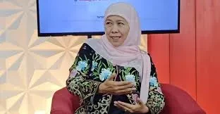 Politik dan Hukum Bertabrakan: Laporan Dugaan Korupsi Khofifah Saat Jadi Mensos 2015 Terungkap