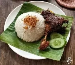 Rahasia Bebek Madura Empuk dan Juicy: Resep Bumbu Hitam Khas Madura yang Bikin Nagih!