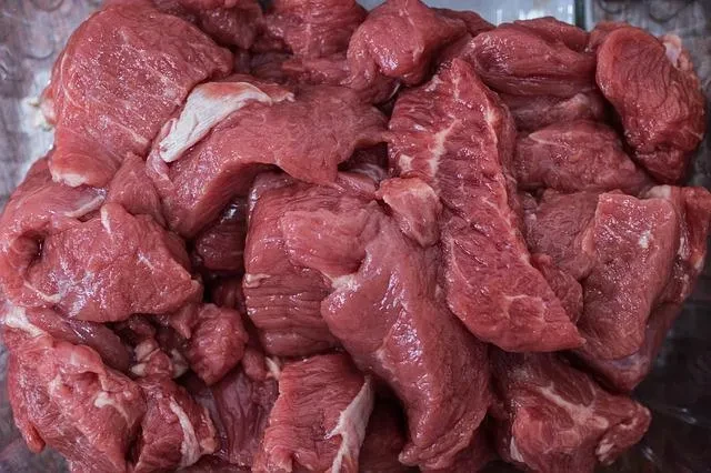 Waspada Kolesterol Jahat di Daging Kurban, Ini Bagian yang Harus Kamu Hindari!