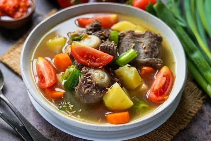 Resep Memasak Sop Buntut yang Lembut dan Sedap untuk Santap Idul Adha