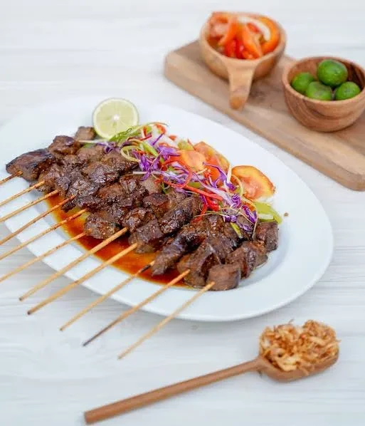 Kombinasi Baru Sate Maranggi dengan Sambal Kecap Pedas yang Mantap