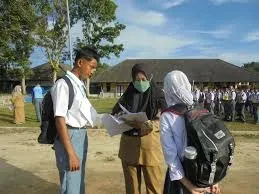 Konflik Siswa-Guru di Solo! Pelajaran Mendalam tentang Pendidikan Karakter dan Peran Orang Tua serta Sekolah