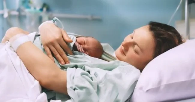 Revolusi Kesejahteraan: Cuti Melahirkan 6 Bulan untuk Ibu Pekerja, Siapa yang Diuntungkan?