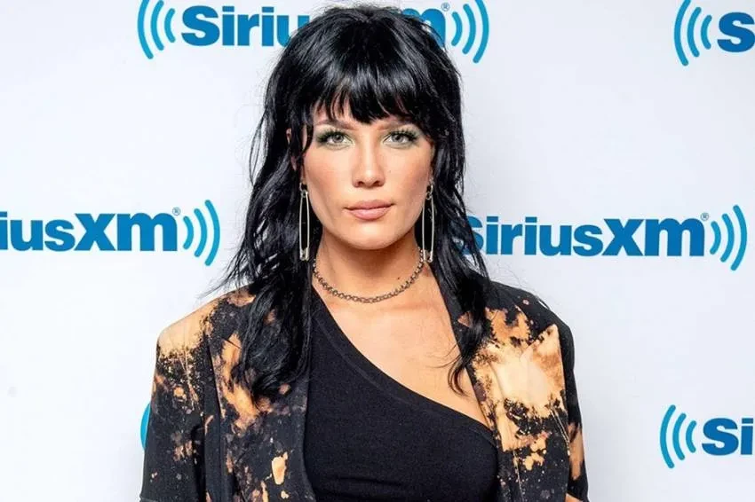 Halsey Mengubah Kehidupannya Setelah Didiagnosis Lupus: Tips dan Trik Menjalani Hidup Sehat dengan Penyakit Autoimun
