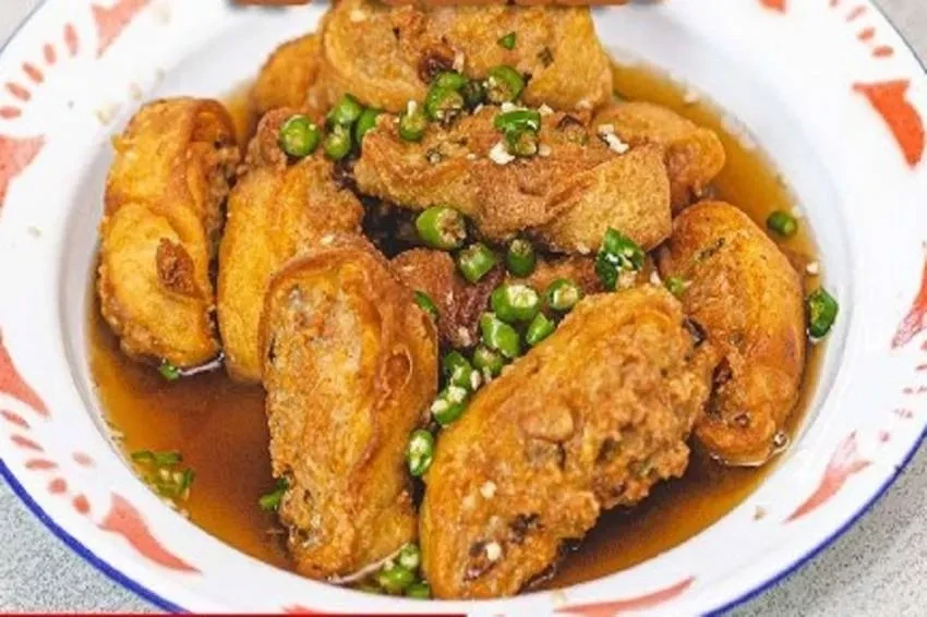 Gohyong Ayam Bakso: Kombinasi Lezat yang Harus Kamu Coba!