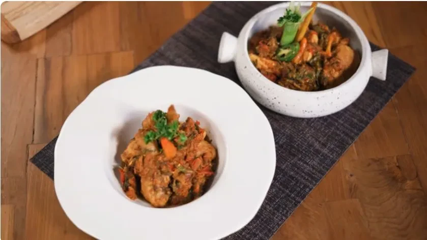 Nikmati Sensasi Ayam Woku Khas Manado dengan Resep Spesial dari Chef Juna