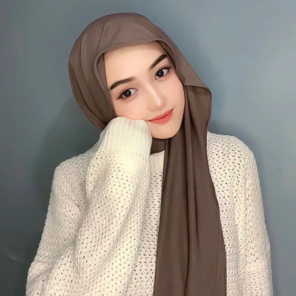 Trend Pashmina Kaos Jersey, Tampilan Stylish dengan Pashmina Meleyot Flowly