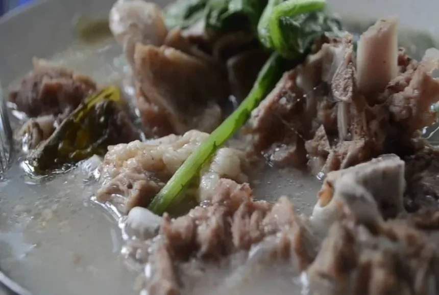 Kreasi Tetelan Daging: Resep Tumis Tetelan Cabai Hijau yang Pedas dan Gurih!