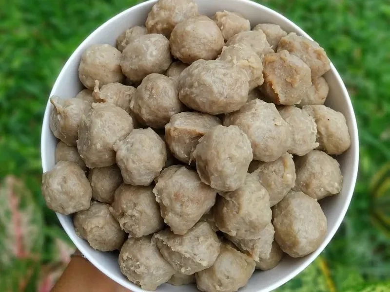 Bikin Bakso Daging Sapi Buat Lebaran? Ini Caranya!