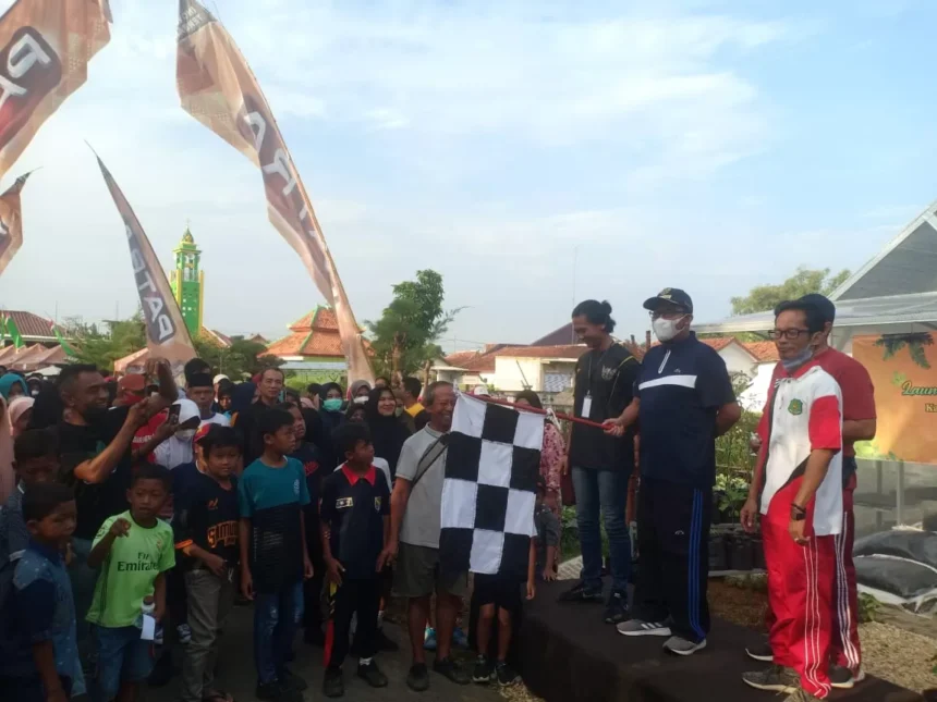 Bupati Sumenep Achmad Fauzi, lepas JJS dalam Launching Greenhouse desa Kebunagung. Minggu (27/3/2022).