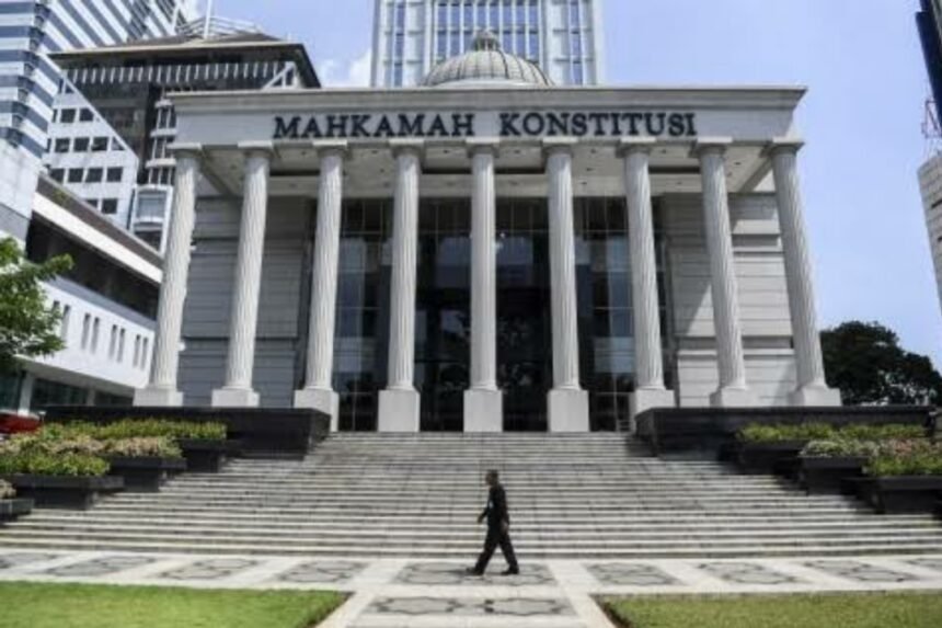 Geger! Mk Ubah Syarat Capres, Jakarta Timur Bersorak!