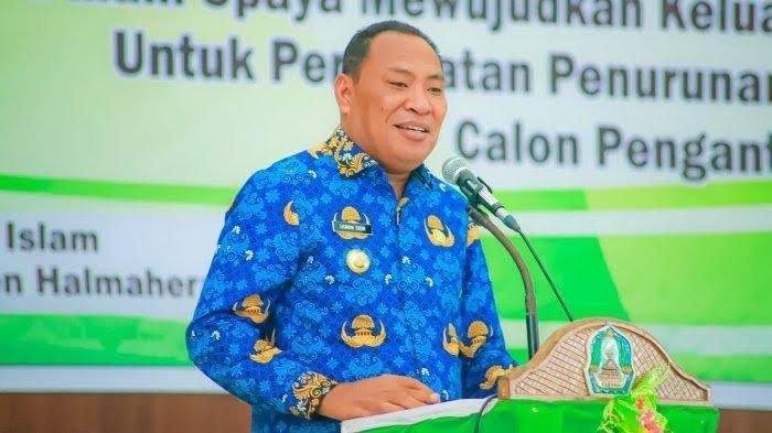 Bupati Halmahera Selatan Usman Sidik Meninggal Dunia Akibat Serangan Jantung Saat Bermain Sepak Bola