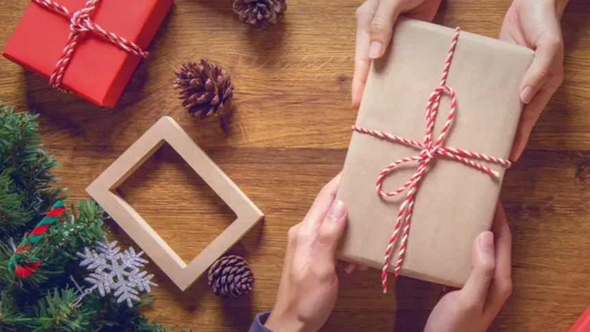 Pemilik 3 Shio Ini Paling Beruntung Loh! Akan Banyak Mendapatkan Hadiah di Hari Natal!
