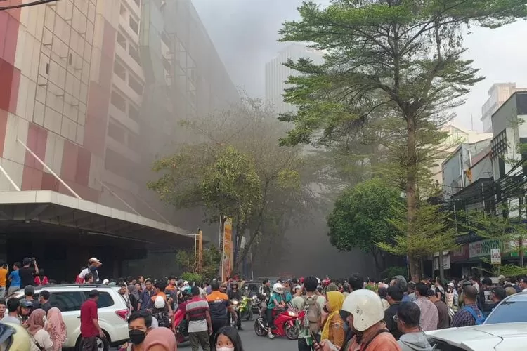 Api dan Asap: Kisah di Balik Kebakaran Blok M Square