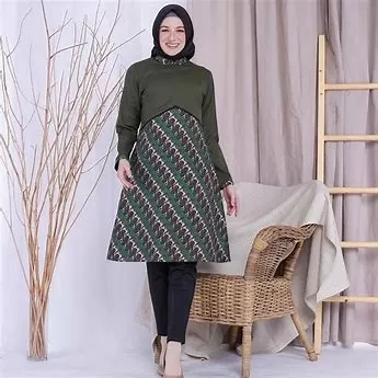 Timeless Style: Rekomendasi Tunik Fashion untuk Wanita Dewasa Muda