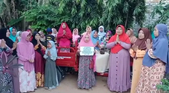 Emak-emak Dapil 4 Sumenep, Kompak Dukung Caleg Demokrat H. Indra Wahyudi