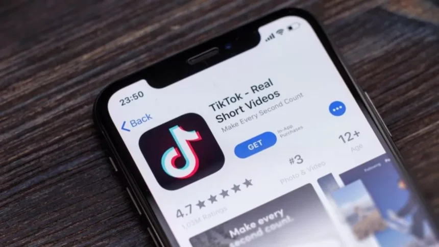Cara Bikin Video TikTok Makin Keren dengan Dubbing Suara Sendiri