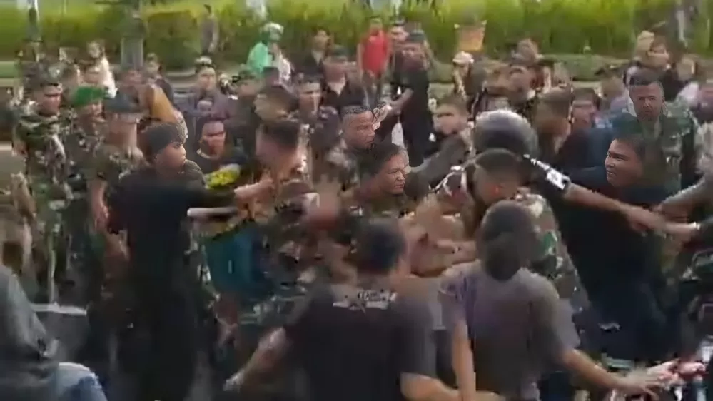 Manado: Suara Knalpot Brong Picu Bentrok antara Oknum TNI dan Pengiring Jenazah